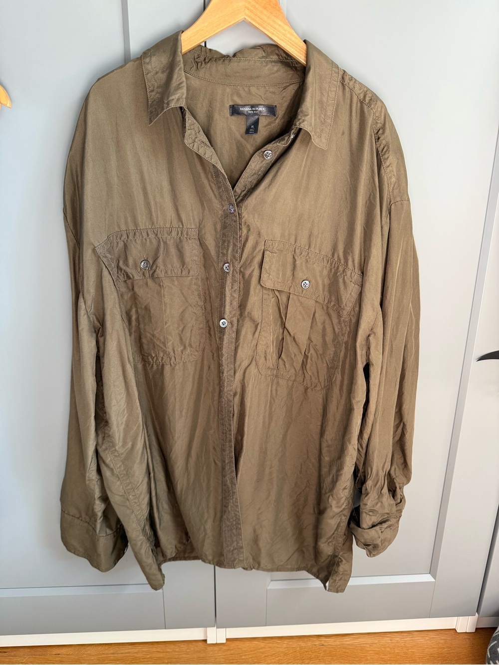 Silk Banana Republic blouse